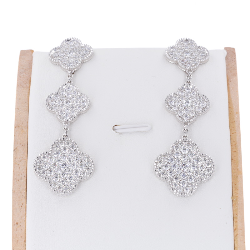 New Style Dangle Earrings Four Leaf Clover 18K White Gold Moissanite Gemstone Earring Women Luxury J